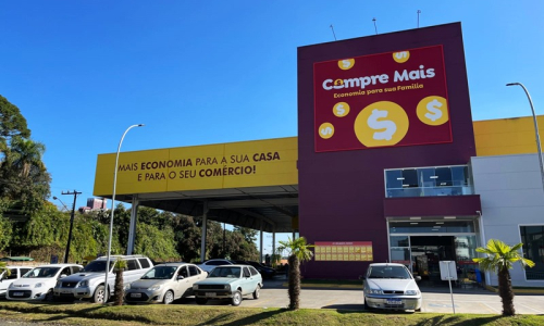 Compre Mais está com mega ofertas para famílias e comércios