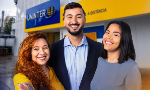 Uninter celebra o Dia do Amigo com promoções imperdíveis para graduação e pós