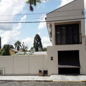 Tenha conforto e espaço para toda a família em casa na Vila Ferroviária