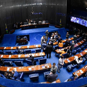 Senado aprova programa para expandir escolas em tempo integral