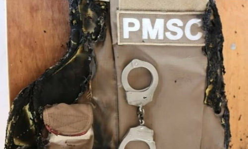 Policial é gravemente ferido por homem que tentava atear fogo a si mesmo