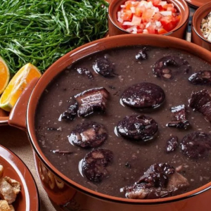 Rotary Club Rio Negro/Riomafra promove tradicional feijoada neste domingo
