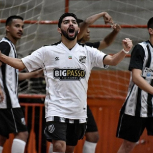 Operário Futsal conquista empate dramático nos últimos segundos