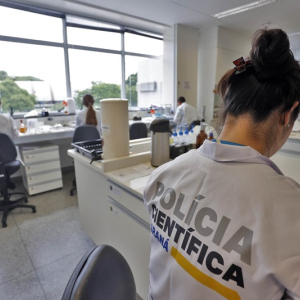 Ratinho Junior autoriza novo concurso público para a Polícia Científica