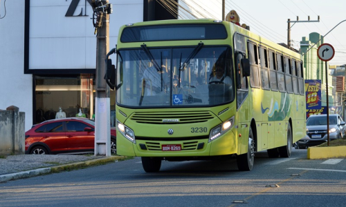 Horários de ônibus terão alteração durante o feriado; confira