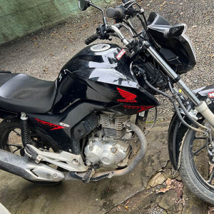 Homem que transferiu dinheiro escondido da conta da namorada é indiciado