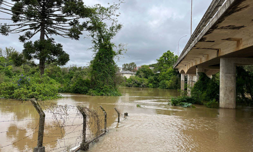 Defesa Civil alerta para risco de chuva volumosa e novas inundações