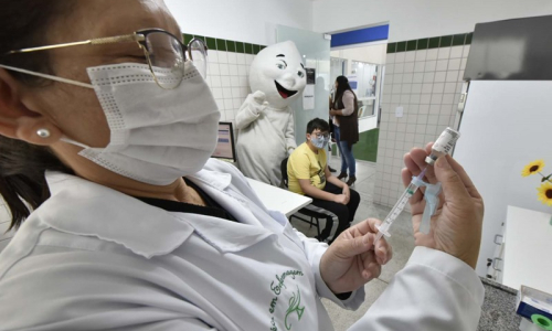Campanha de Multivacinação começa neste sábado no Paraná