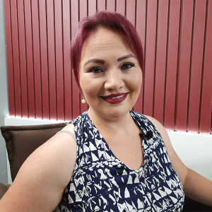 May Brasill destaca carreira e sucesso na música