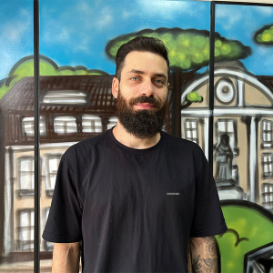 Música, religião e a importância de levar a Palavra de Deus a jovens