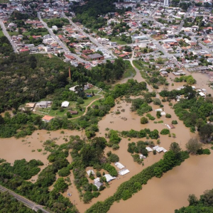 Saque do FGTS para moradores de Rio Negro atingidos por enchente é liberado