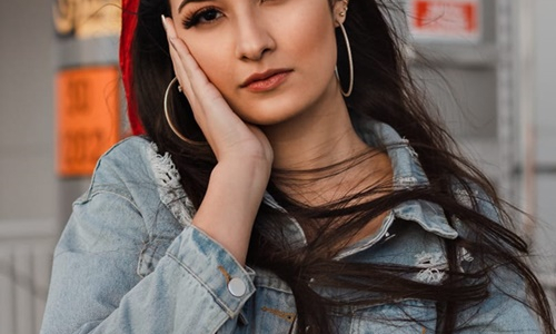 Estudante Daniela Santana é nossa Garota Mix