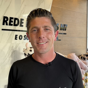 “Vou seguir ajudando as pessoas”, diz ‘Emerson Resolve’ após recuperar Instagram