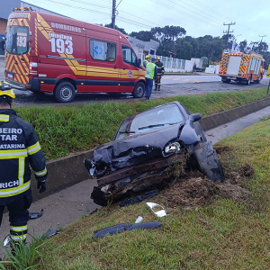 Duas pessoas ficam feridas em acidente de trânsito na BR-116