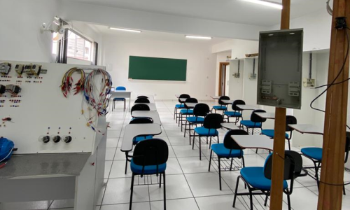 Nova turma para o curso de elétrica residencial e predial da Escola Profissional Canal C