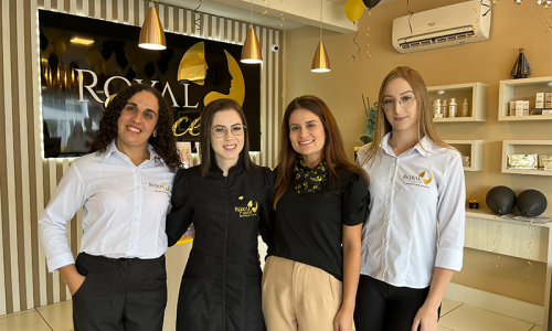 Royal Face completa 3 anos e oferece preenchimento labial por apenas R$ 699