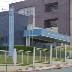 Beneficiários do INSS começam a receber o 13º a partir de quarta-feira