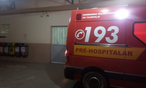 Homem fica ferido após queda de moto em Itaiópolis