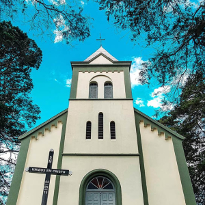 Festa do Divino Espírito Santo acontece na comunidade da Vila Ruthes neste domingo