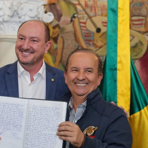 Aliado de Jorginho Mello, MDB assume temporariamente o Governo de Santa Catarina