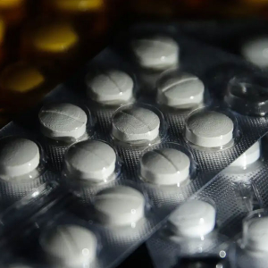 Anvisa aprova projeto-piloto para bula digital de medicamentos