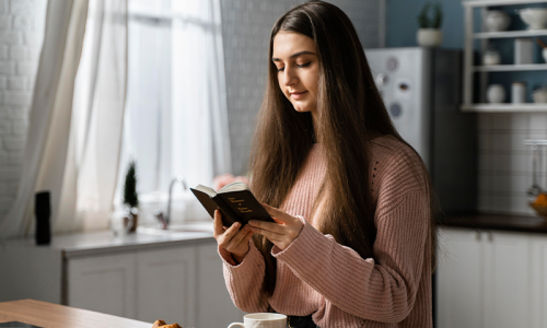 Com dificuldades para orar? Experimente ver a oração como uma conversa