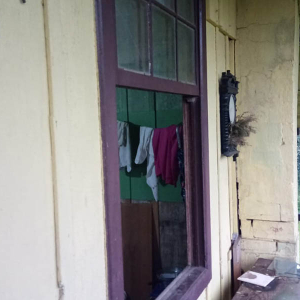 Idosa é encontrada morta dentro de casa