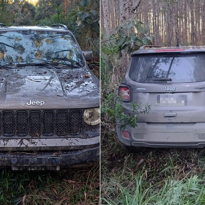 Carro tomado durante assalto é encontrado abandonado