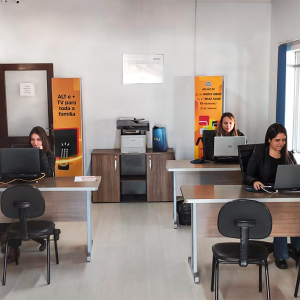 Aproveite o dia dos pais com a qualidade dos serviços de TV streaming da ALT Internet