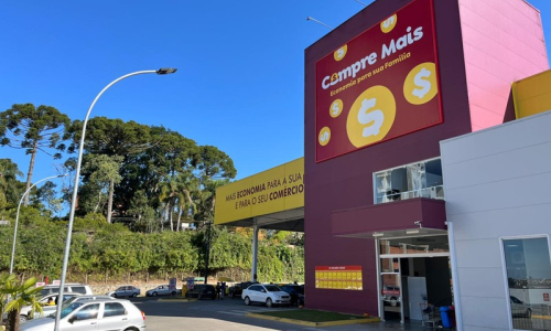 O Compre Mais está inaugurando a Mega Loja nesta sexta-feira com preços de atacado; confira