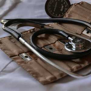 Conselho de Medicina lança plataforma para combater emissão de atestados falsos