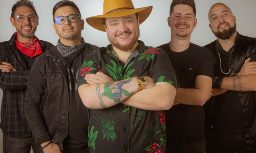 Mafra recebe comediante Santo Fole neste sábado com dose dupla de festa