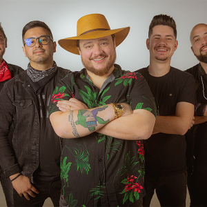 Mafra recebe comediante Santo Fole neste sábado com dose dupla de festa
