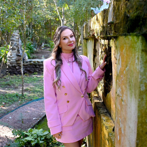Médica Andrea Soccol é destaque em noite de premiações