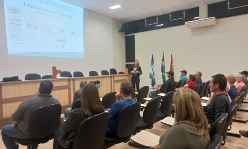 Casan apresenta profissionais capacitados para conexão ao sistema de esgoto; veja