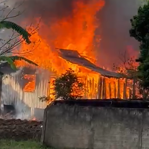 Homem morre carbonizado durante incêndio em casa