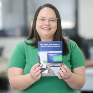 Itaiopolense lança livro sobre a participação do público pelo WhatsApp no telejornalismo