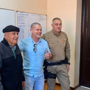 Idoso com Alzheimer é encontrado após se perder e dirigir por quase 200 quilômetros