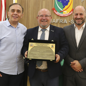 Presidente da Fecomércio é homenageado com título de cidadão honorário
