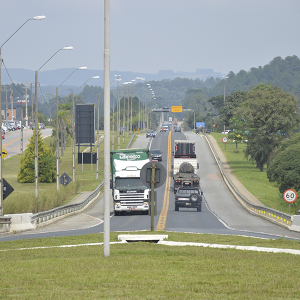 Arteris prevê fluxo 52% maior durante o feriado da Proclamação da República na BR-116