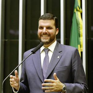 Agronegócio pressiona por candidatura de Pedro Lupion ao Senado