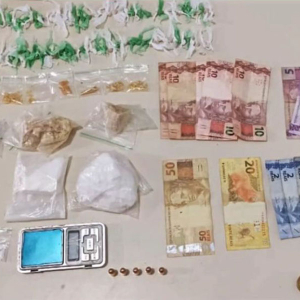 Ponto de tráfico é desmantelado pela Polícia Militar