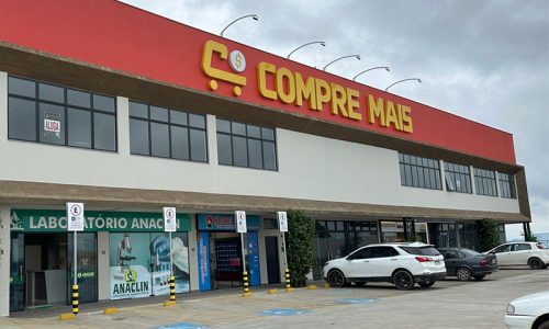 A magia do Natal já chegou ao Compre Mais da Vila Nova; veja as ofertas da semana