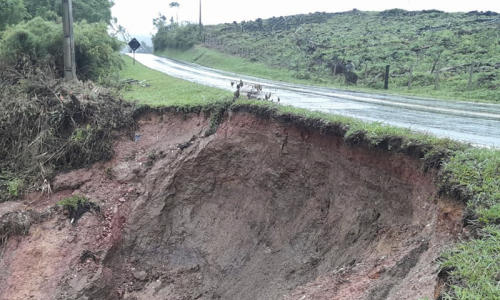 Vai pegar a estrada? Veja as condições das rodovias estaduais no Paraná
