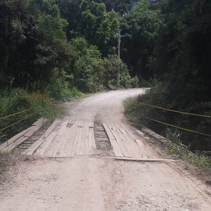 Ponte é parcialmente interditada no interior de Itaiópolis; entenda