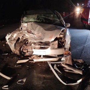 Grave acidente deixa três pessoas feridas na BR-116