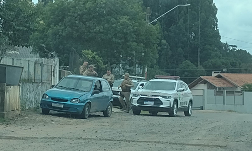 Na véspera de Natal, carro é furtado e recuperado pela PM em menos de uma hora
