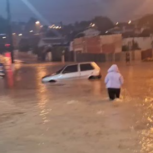 Temporal com granizo atinge Rio Negro e Mafra; veja registros