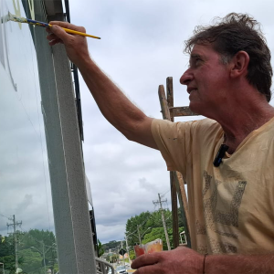 Pintor letrista mantém viva a tradição nas ruas de Riomafra