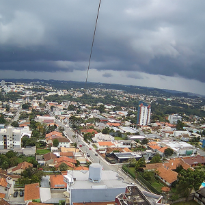 Frente fria provoca chuvas e temporais na região; veja previsão